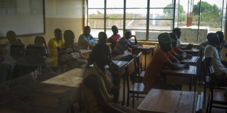 رئيس تنفيذي اليونسكو: 273 مليون طفل خارج المدرسة “صرخة” توجب التحرك