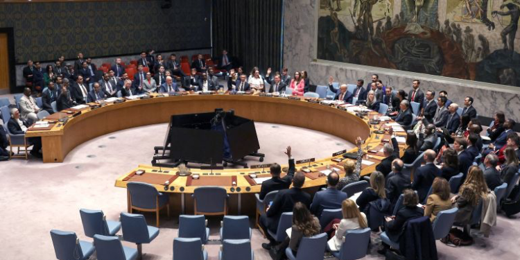 فيتو روسي صيني ضد مشروع قرار بحريني يدعو لفتح مضيق هرمز