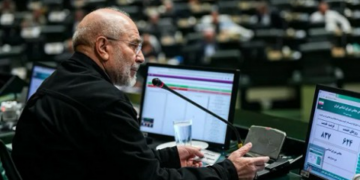 طهران: سيطرتنا على مضيق هرمز ستضمن مستقبلا خاليا من الوجود والتدخل الأميركي ونعتزم تطبيق نموذج إدارة جديد في المضيق