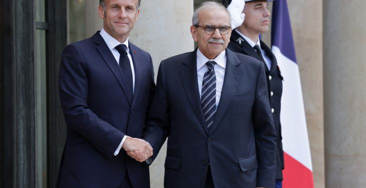 ماكرون وسلام من باريس: لا سيادة للبنان دون حصرية السلاح وانسحاب إسرائيل