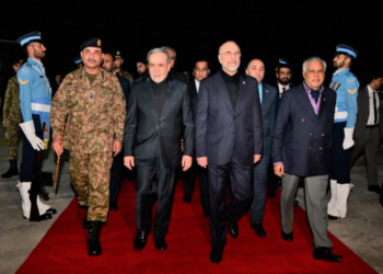 بدء مفاوضات إسلام آباد.. لقاءات باكستانية مع الوفدين الأمريكي والإيراني