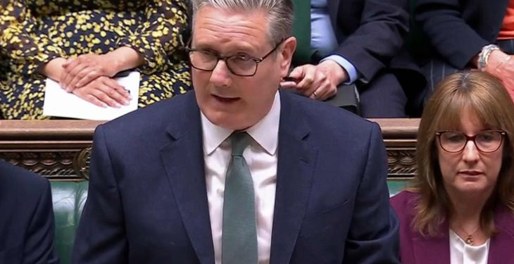 ستارمر: لن ننجر إلى الحرب ولن نشارك في حصار إيران