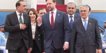 فانس يعلن رسميًا فشل المفاوضات مع إيران والأخيرة تتحدث عن مطالب أمريكية “مبالغ بها”.. وباكستان تتمسك بالحوار