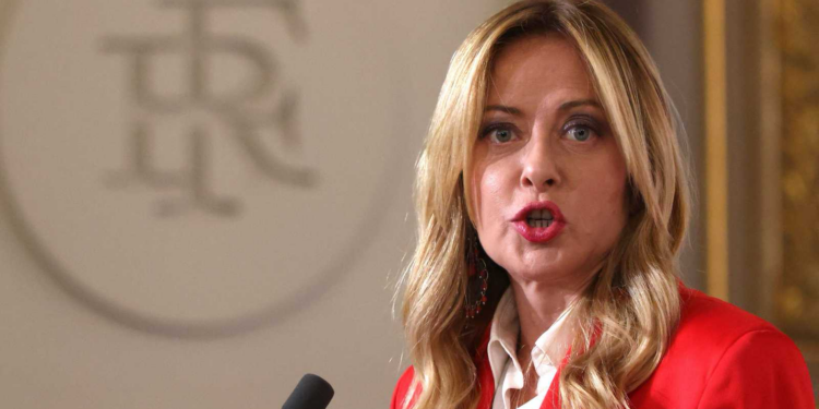 “إهانة ميلوني”.. إيطاليا تستدعي السفير الروسي