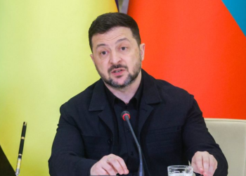 زيلينسكي يعلن بناء شراكات أمنية ودفاعية مع دول الخليج