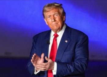 “بوليتيكو”: ترامب مستعد لتقديم تنازلات ولكن إيران ترفض منحه ما يحتاجه لحفظ ماء وجهه