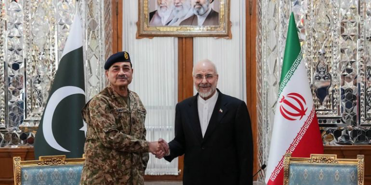 سباق مع الزمن لإنقاذ الهدنة.. جهود باكستانية بين طهران وواشنطن والخليج لمنع تجدد الحرب