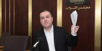 حزب الله يشدد على رفض المفاوضات المباشرة بين لبنان وإسرائيل.. والجيش اللبناني يحذر من تحركات تهدد الاستقرار ويتوعد بالتدخل الحازم