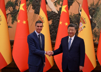 رئيس وزراء إسبانيا: من الصعب إيجاد بديل للصين لإنهاء حرب إيران