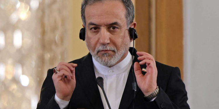 عراقجي من موسكو: أمن مضيق هرمز “مسألة عالمية مهمة”