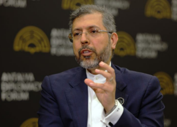 نائب وزير الخارجية الإيراني: لسنا مستعدين لجولة محادثات جديدة مع واشنطن