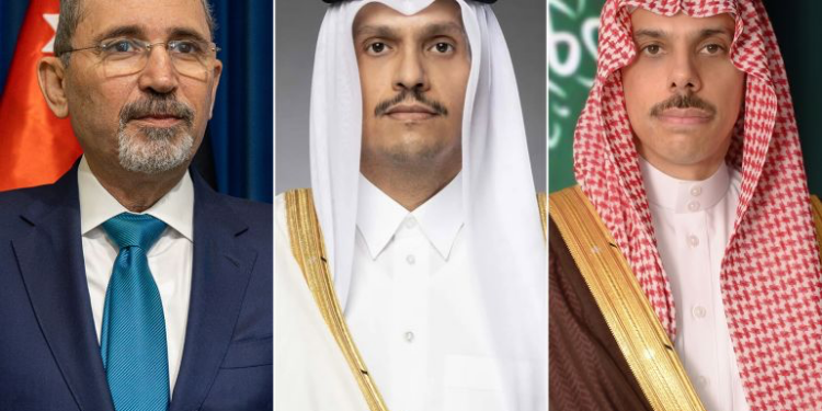 رئيس الوزراء القطري يبحث مع وزيري الخارجية السعودي والأردني آخر تطورات المنطقة