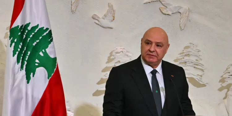 رئيس لبنان يندد بانتهاكات إسرائيل في الجنوب رغم الهدنة