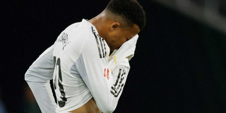 “ارحل مبابي”.. حملة كبرى و10 مليون توقيع من جماهير مدريد