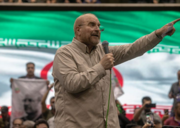 إعادة انتخاب قاليباف رئيسا للبرلمان الإيراني