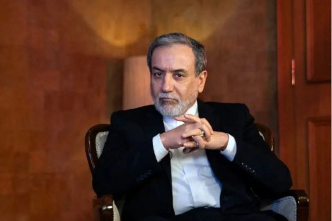 “حزب الله” يعلن تلقي رسالة من عراقجي تؤكد أن طهران لن تتخلى عن دعم الحزب وتتمسك بإدراج لبنان ضمن أي اتفاق محتمل لوقف إطلاق النار في المنطقة