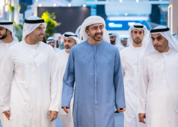 عبدالله بن زايد يفتتح معرض أبوظبي الدولي للكتاب