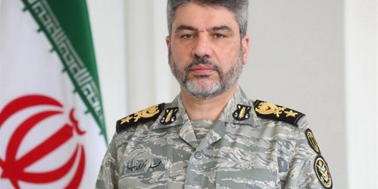 متحدث الجيش الإيراني: عقيدتنا العسكرية تتحول نحو الهجوم الاستباقي ودمرنا أنظمة دفاع جوي في القواعد الأمريكية بالمنطقة وسنرد “بشكل أسرع وأكثر شدة” في حال تعرضنا لهجوم إسرائيلي