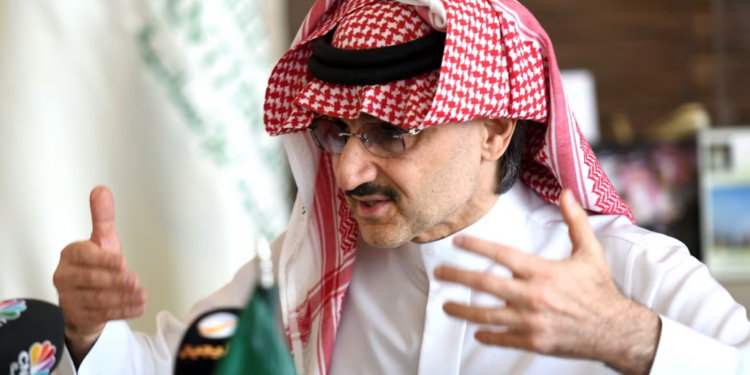 أول تعليق من الأمير الوليد بن طلال بعد استحواذ الشركة القابضة على 70% من ملكية الهلال