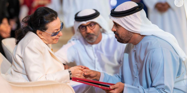  ضمن فعاليات الدورة الـ36 من معرض أبو ظبي الدولي للكتاب مليون درهم وميدالية ذهبية.. تكريم نجاة الصغيرة بجائزة «شخصية العام الثقافية» في أبو ظبي