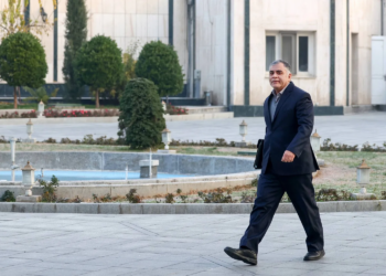 وزير النفط الإيراني يستقيل… وبزشكيان يعيّن قائماً بالأعمال