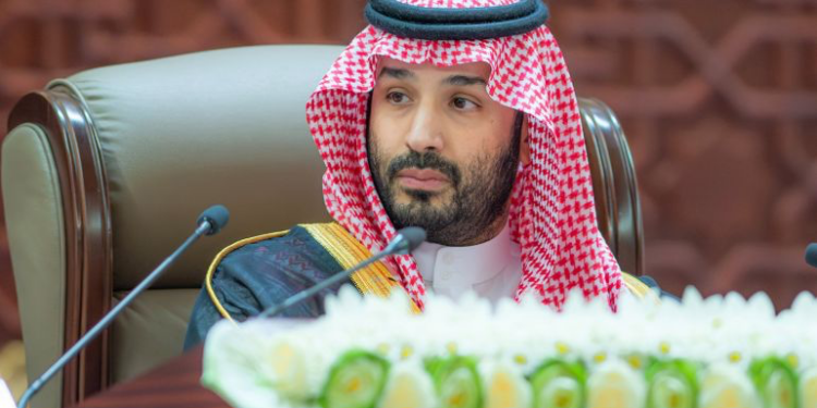 ولي العهد السعودي: لن نتردد في الرد الحازم على أي تهديد والحوثيون اختاروا الفوضى