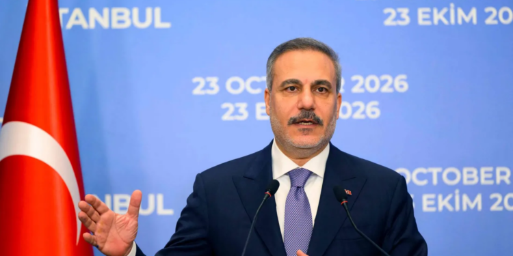 تركيا تقول إن إعادة توحيد شرق ليبيا وغربها «باتت وشيكة»