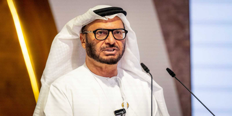 أنور قرقاش: لا تسامح مع التطرف ولا تهاون مع خطابه